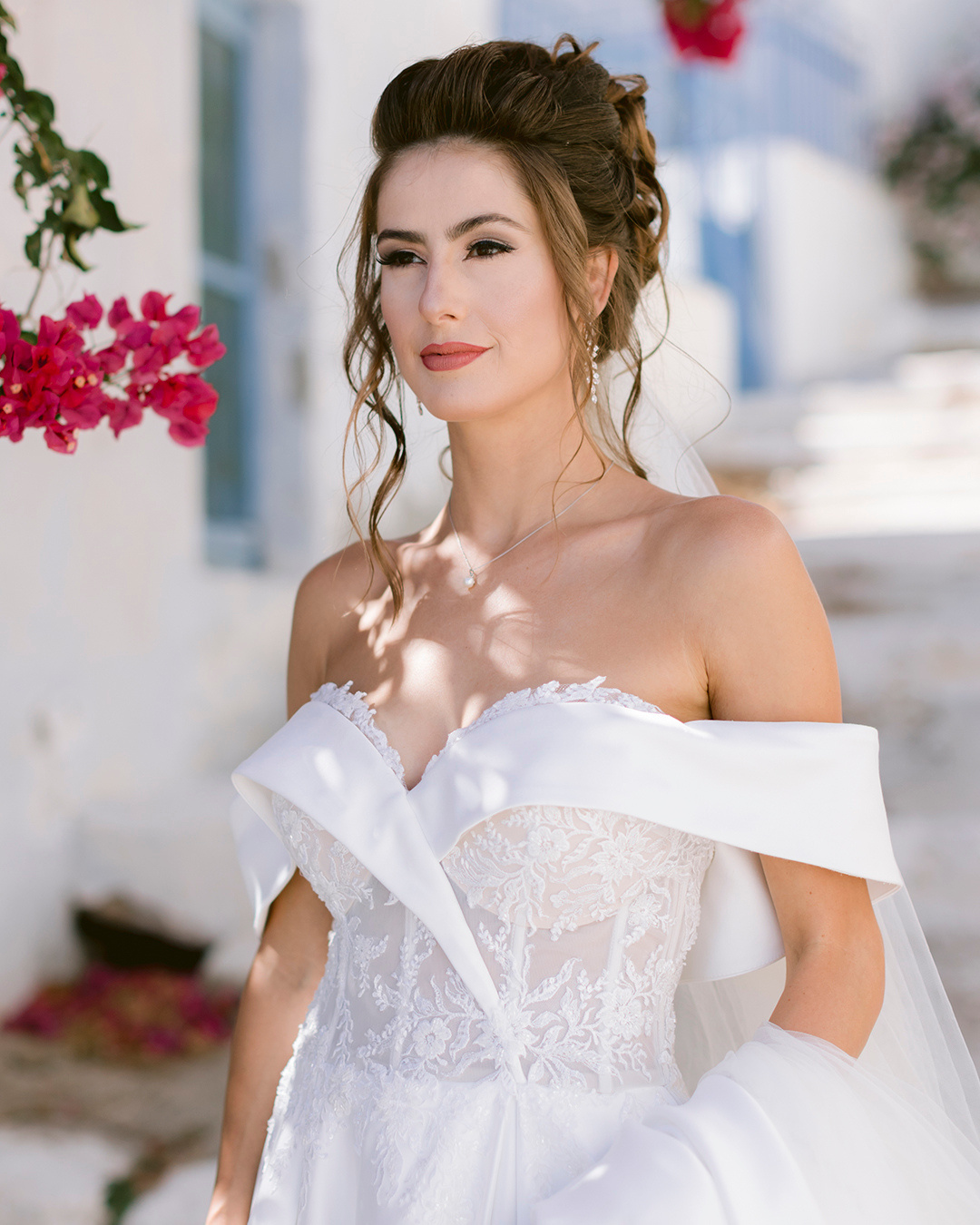 Santorini bridal makeup